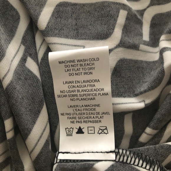 Tiana B brand dress.Faux wrap style. Size M. NWT. - Picture 6 of 8